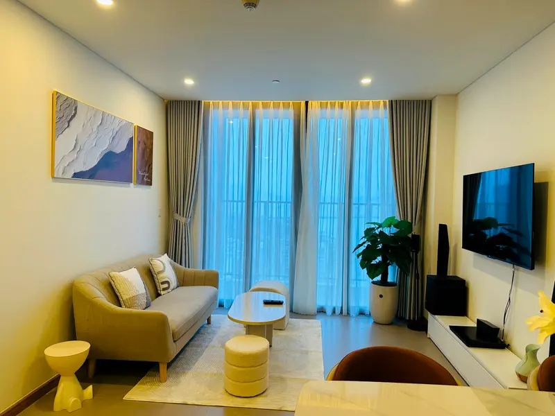 Sam Tower, 방 2개 아파트, 거실